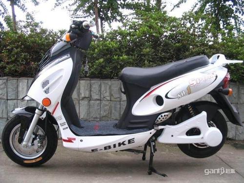 保時馬電車電動車電瓶車 圖1